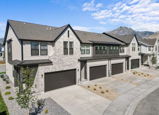 exterior photo of Crestview Point townhomes for rent in Highland, Utah