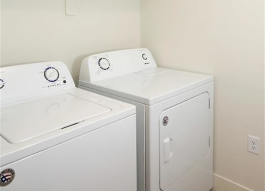 The Arlo Apartments in Syracuse, Utah with 1, 2, & 3 bedroom luxury apartments for rent