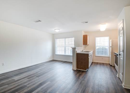 Kitchen Unit at The Regency Apartment Homes, Manassas, 20109