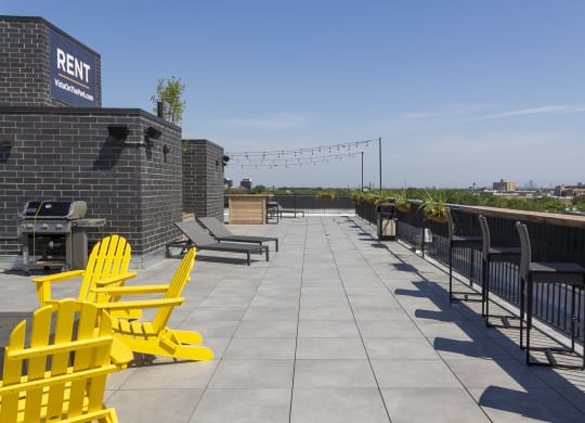 the rooftop patio at the reit apartments at Talman 1554, Illinois, 60622