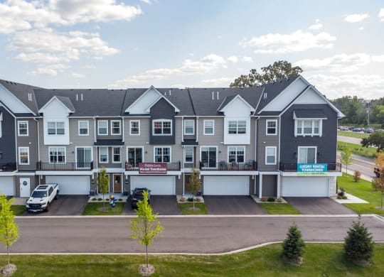 exterior view of townhomes in champlin mn