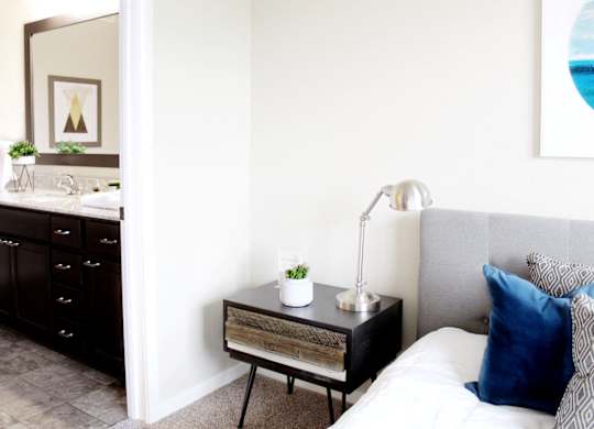 Spacious Bedrooms With en Suite Bathrooms at Overlook on the Creek, Minnesota
