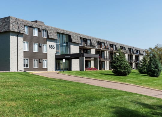Exteriors at Shoreview Grand, Minnesota, 55126