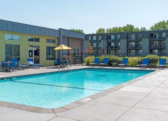 Swimming pool area at Shorview Grand cheap apartments in Shoreview MN