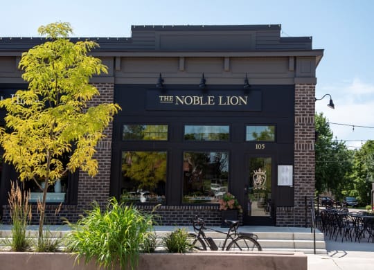 The Noble Lion store front in Victoria, MN