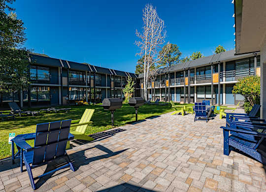 Sunny Community Courtyard