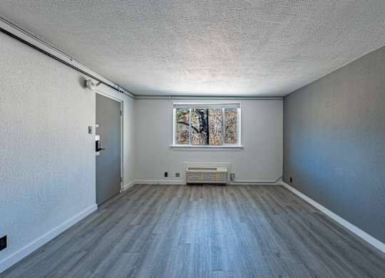 Nature View Room
