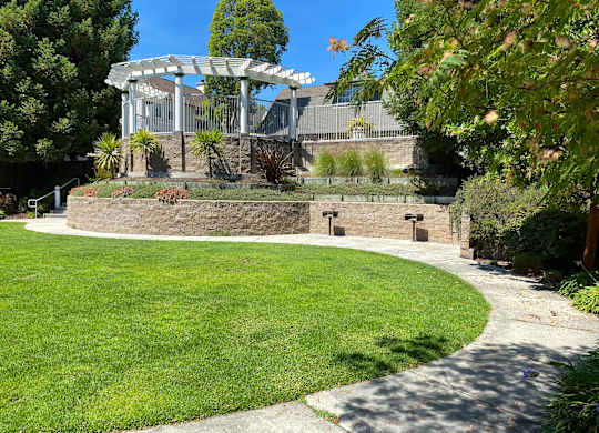 Community Park & BBQ at Westmont Place Townhomes Apartments, California, 95060