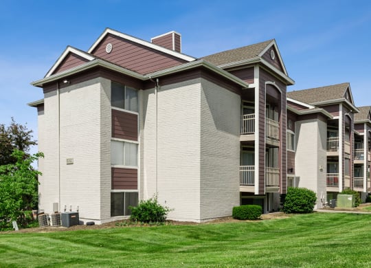 the outlook at townsend apartments building exterior at Eastwood Crossings, Kansas City, MO