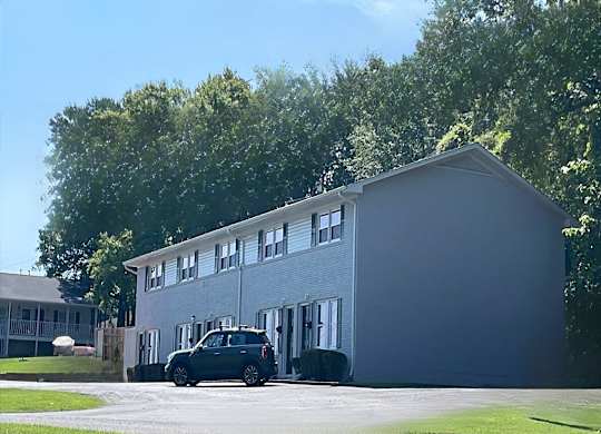 Exterior View at The Groves, Gastonia, 28056