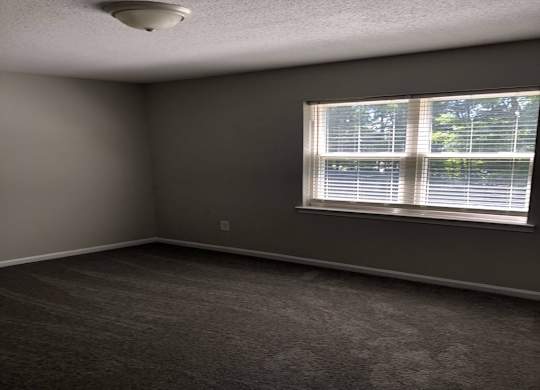 unfurnished apartment roomat Greenwood Village, Charlotte, NC