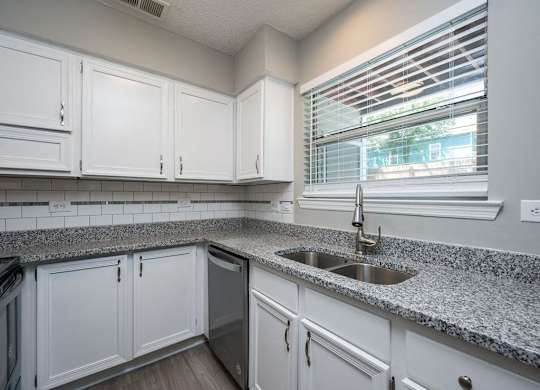 Spacious Kitchen at Willow Bend Apartments, North Carolina