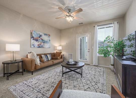 Resort Style Living Rooms at Spring Creek Apartments, Florida, 32536