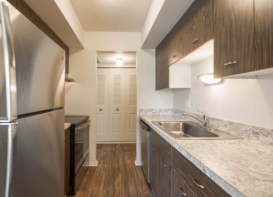 Modern and Updated kitchens at Knottingham Apartments in Clinton Township, MI