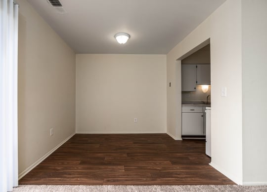 Drawbridge One Bedroom Dining