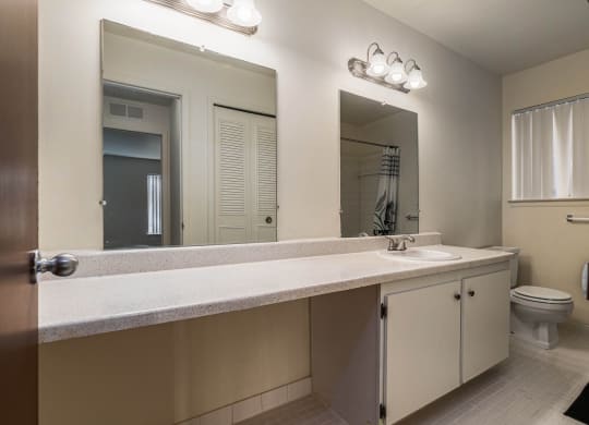 Drawbridge One Bedroom Bathroom
