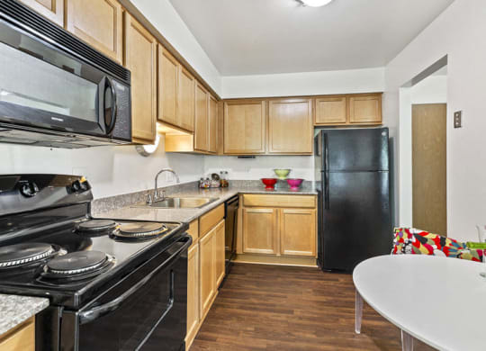 Upgraded Eat In Kitchen at Franklin River
