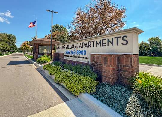 Lakeside Village Apartments Clinton Township 48038
