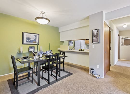 Dining Area at Woodland Villa Apartments, Westland