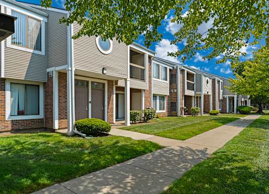 Apartment Buildings Entry at Park Lane Apartments, Michigan