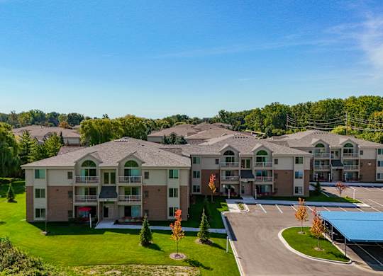 New Apartments for Rent at Prentiss Pointe Apartments in Harrison Township
