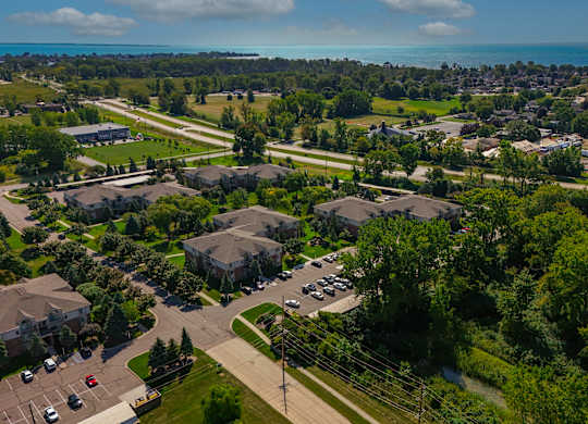 New Apartments for Rent at Prentiss Pointe Apartments in Harrison Township