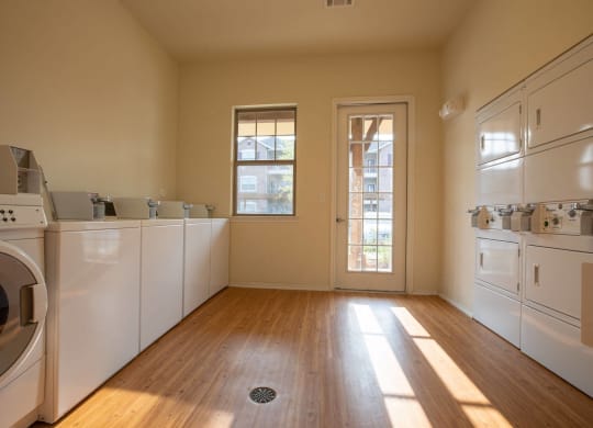 Laundry Room at Cypress Creek at Parker Blvd, Texas, 75189