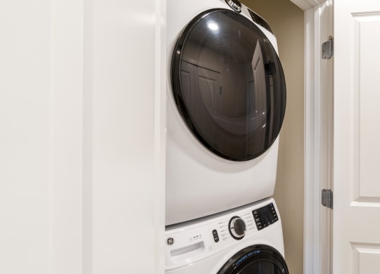Washer Dryer at Orville Commons, Woodbury