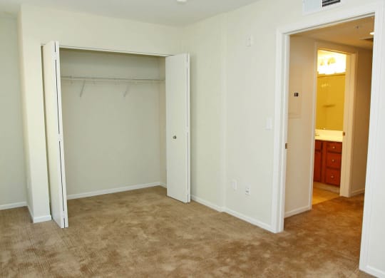 Dominium_1601 Colorado_Apt Bedroom