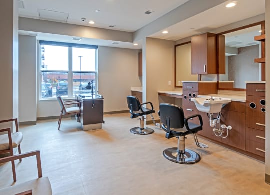 Dominium_Bren Road Station_Beauty Salon at Bren Road Station 55+ Apartments, Minnetonka, MN