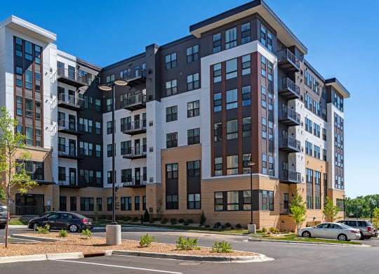 Exteriorat Bren Road Station 55+ Apartments, Minnetonka, 55343