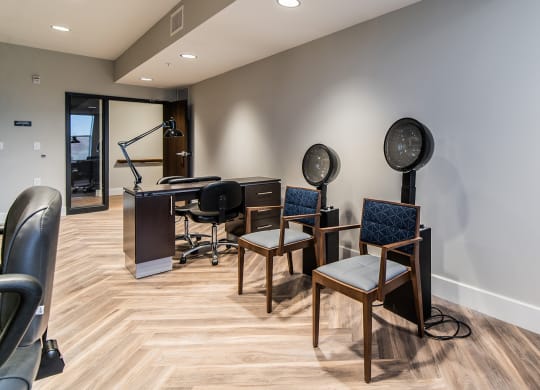 Dominium-Centennial Crossings-Beauty Salon