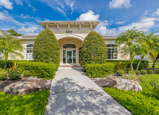 Dominium-Chapel Trace-Leasing Office