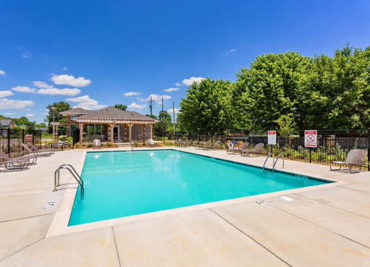 Pool View at Chariot Pointe Apartments, Tennessee