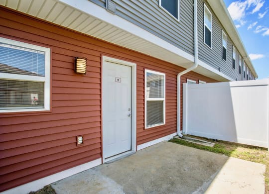 Patio at Chariot Pointe Apartments, Murfreesboro, TN 37130