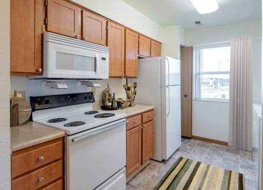 Copper Gate_Model Apartment Kitchen
