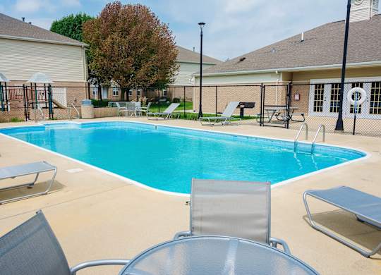 Cortland Estates_Outdoor Swimming Pool