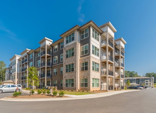 Exterior building at Covington Crossings 55+ Senior Living, Covington, Georgia