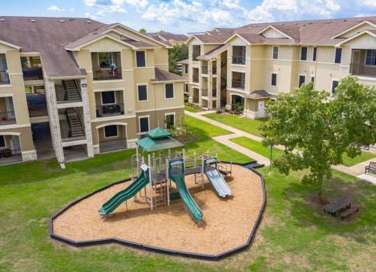 Dominium-Franklin Park-Playground