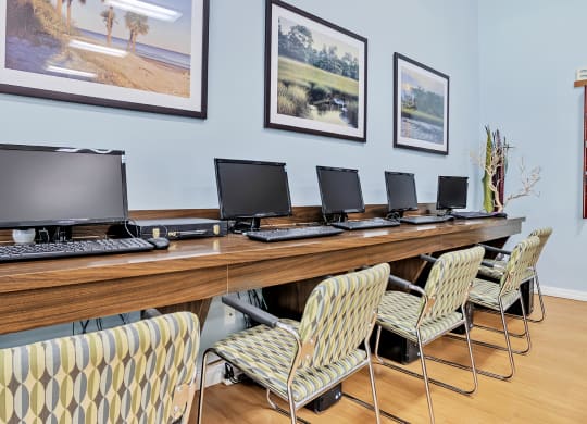 Dominium-Groves of Delray-Business Center