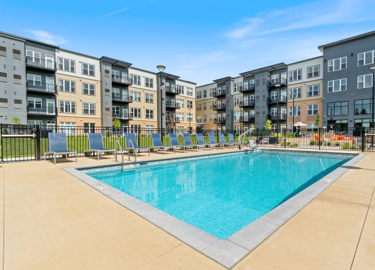 Dominium-Hilltop at Signal Hills-Pool