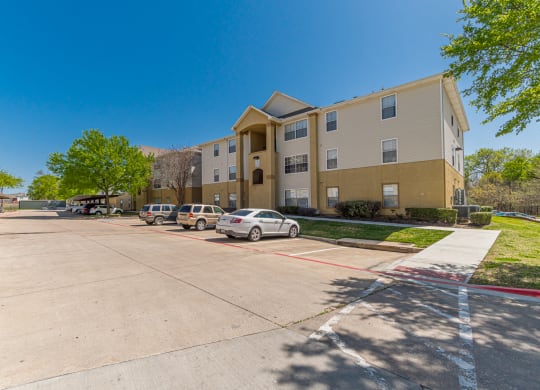 Dominium-Kinwood-Exterior