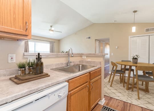 Dominium-Kinwood-Kitchen and Dining Room