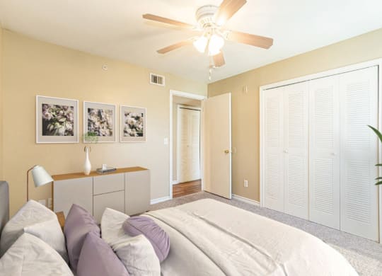 Dominium-Kinwood-Bedroom