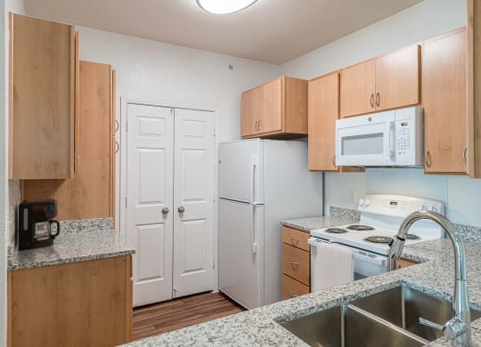 Dominium-Knolls at West Oaks-Virtually Staged Kitchen