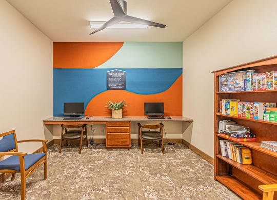 Dominium-Lakeside-Manor-Business Center 2.jpg