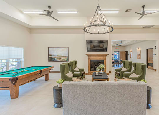 Dominium-Lakeside-Manor-Interior Clubhouse 1.jpg
