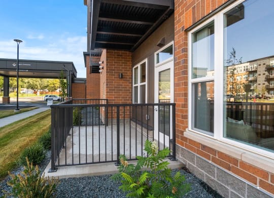 Outdoor Patio Area at Signal Hills 55+ Apartments, West St. Paul, MN, 55118