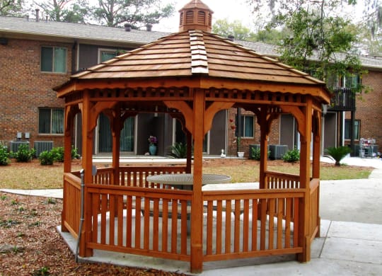 Mossy Oaks_Gazebo