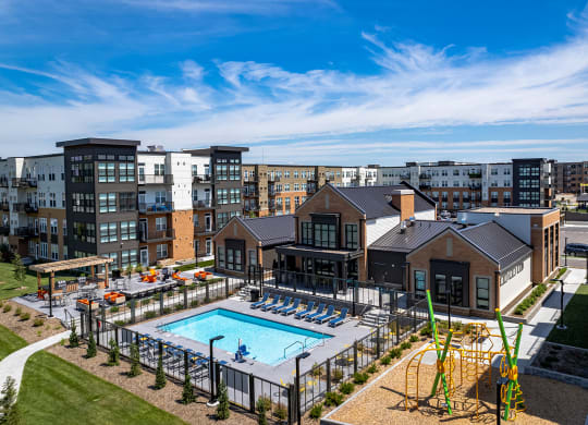 Dominium-Oasis at Twin Lakes-Pool Aerial